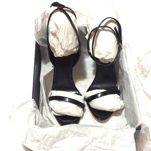 Polo Ralph Lauren Women's black strapped Heels. Size 40 B.